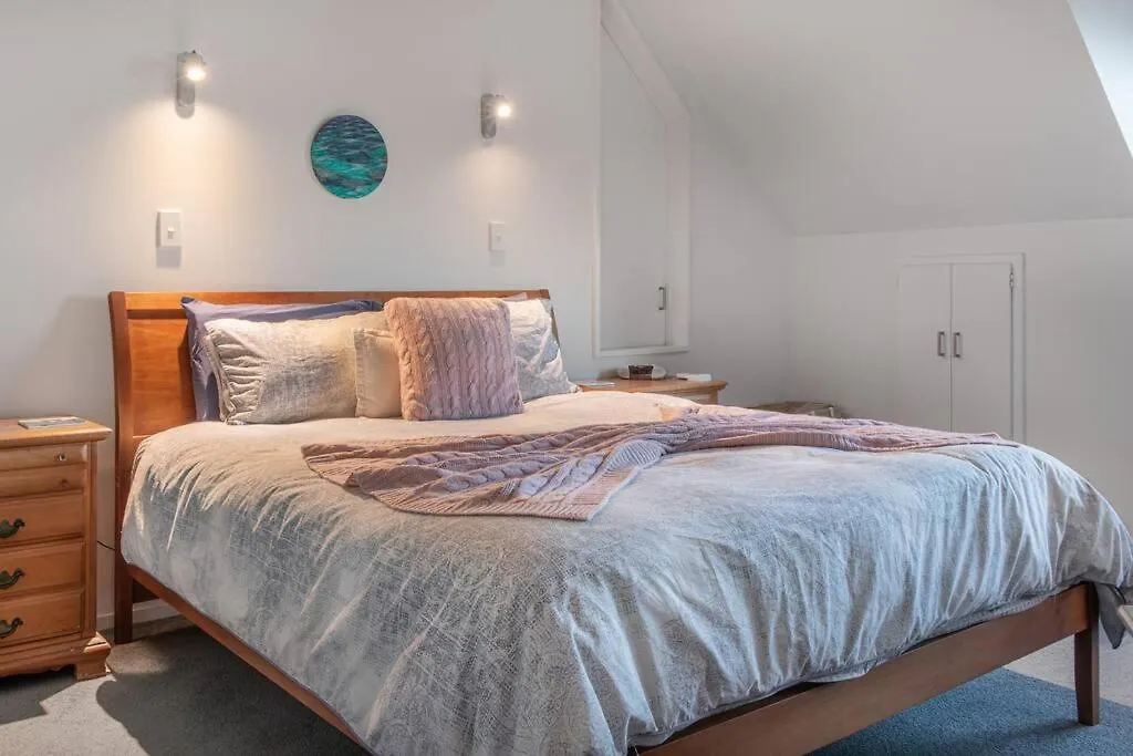 Villa Sunrise Serenity With Hot Tub Christchurch New Zealand
